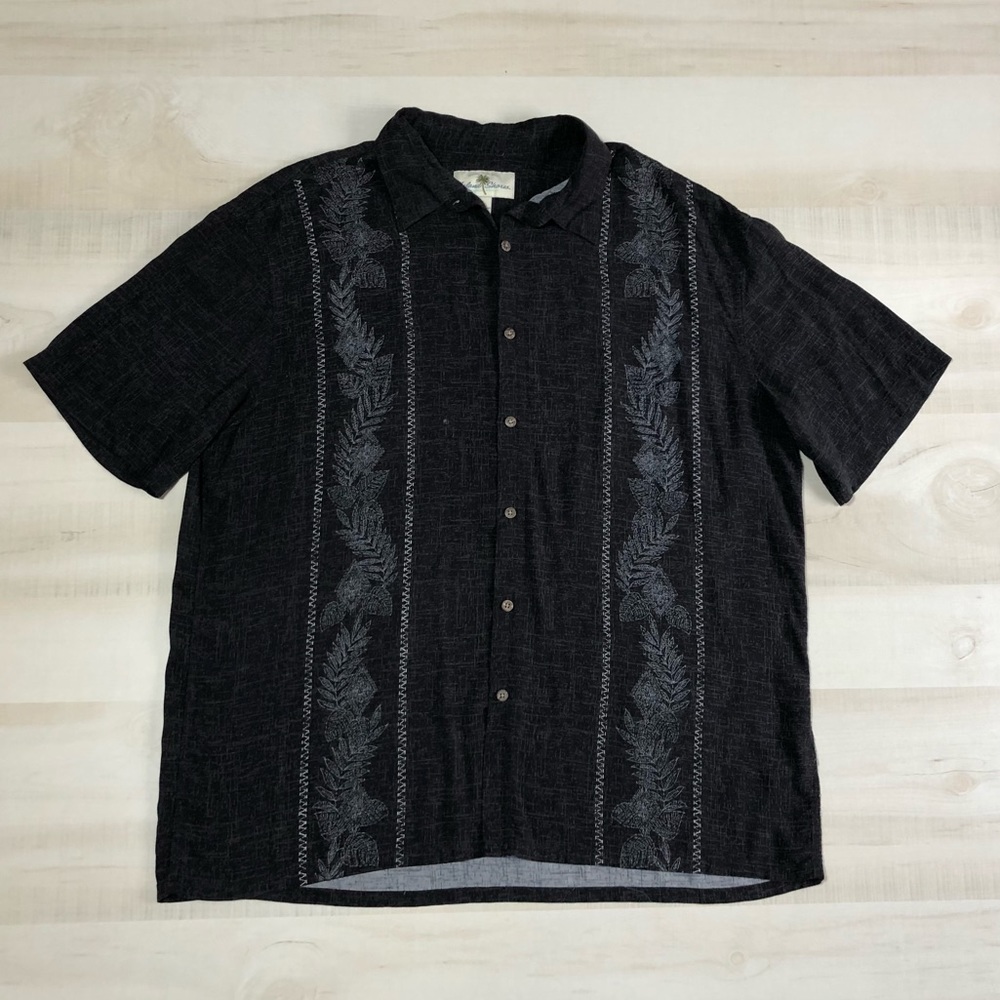 Island shores Hawaiian style Camp shirt XL